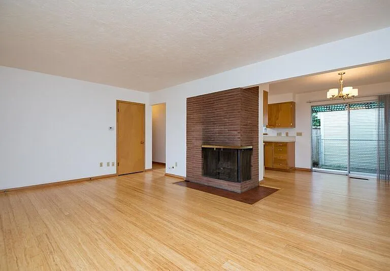 6202 E Burnside St — Photo 13
