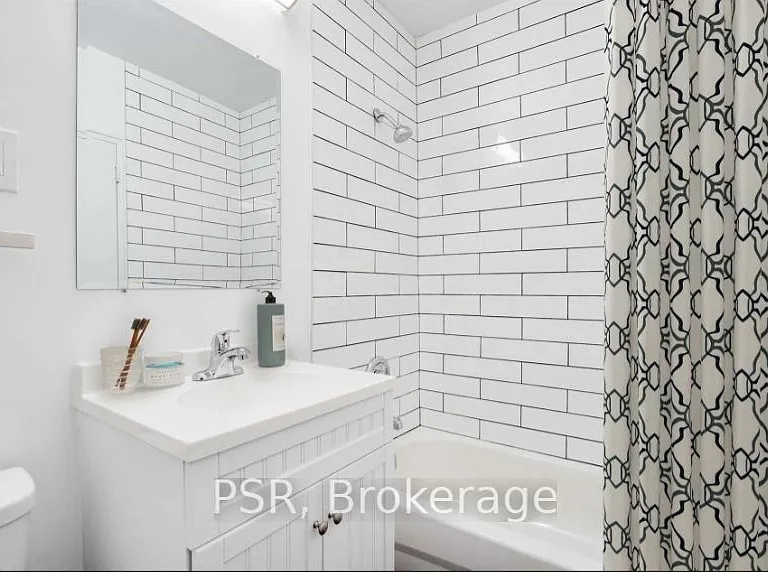 600 Eglinton Ave W #207 — Photo 5