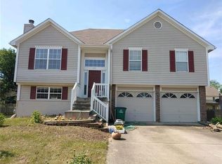 117 W Sierra Dr, Raymore, MO 64083