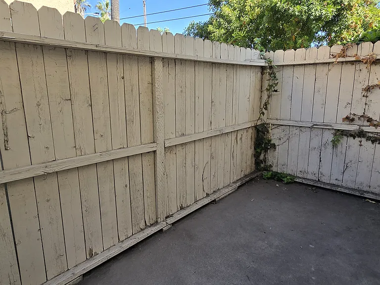 1302 Lyndon St #6 — Photo 11