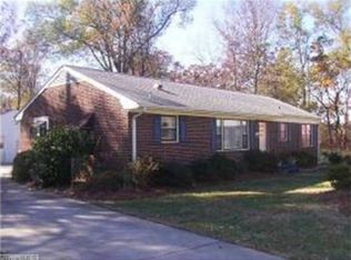 2302 Rose Ct, Burlington, NC 27217