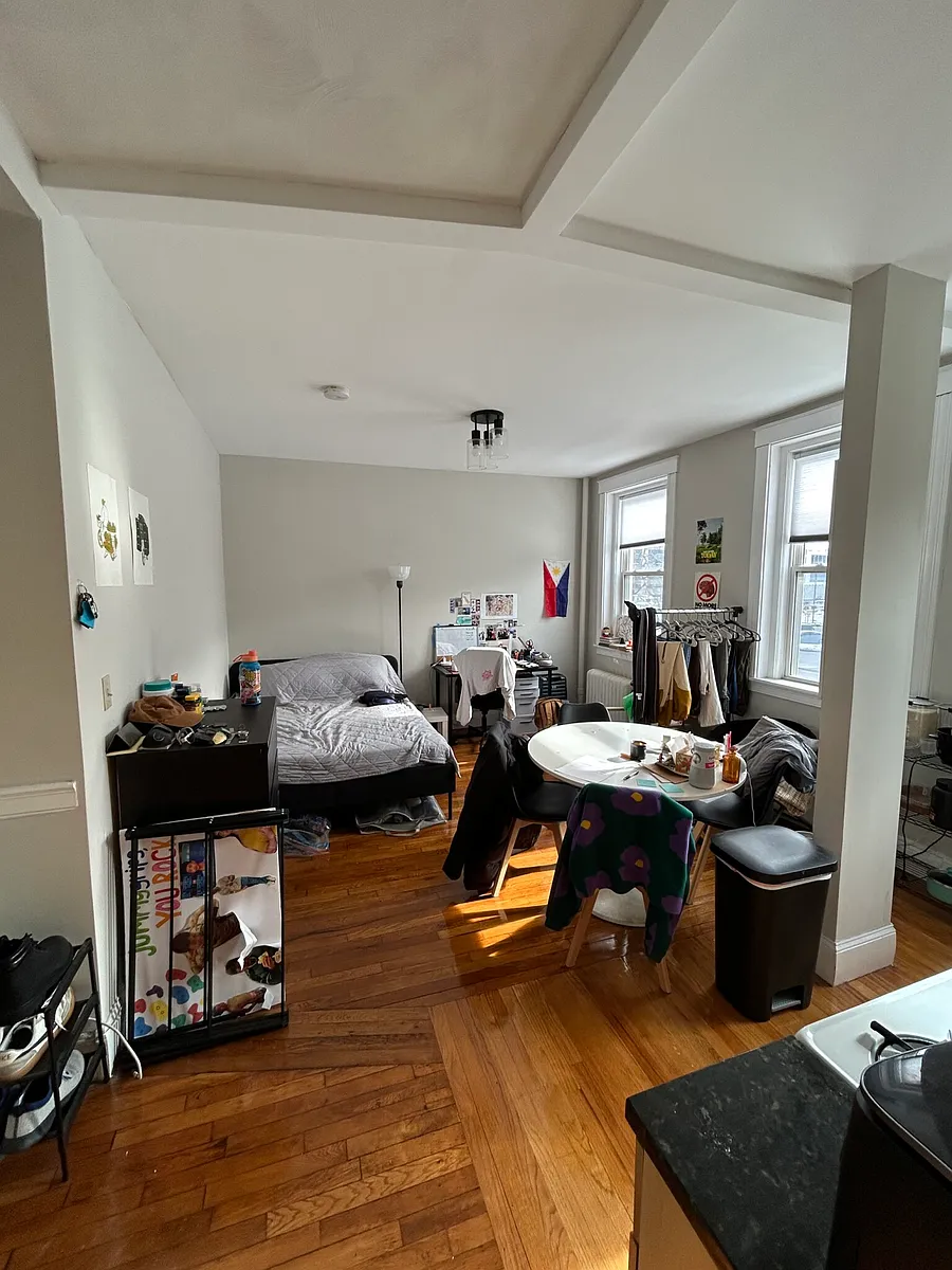 Building Photo - 1189 Commonwealth Ave #6