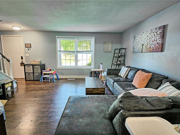5th image of 2318 Cross Village Dr