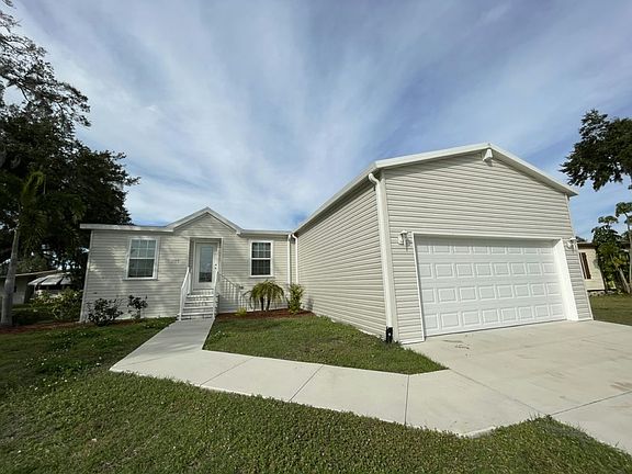 4th image of 2953 Hillcrest Dr