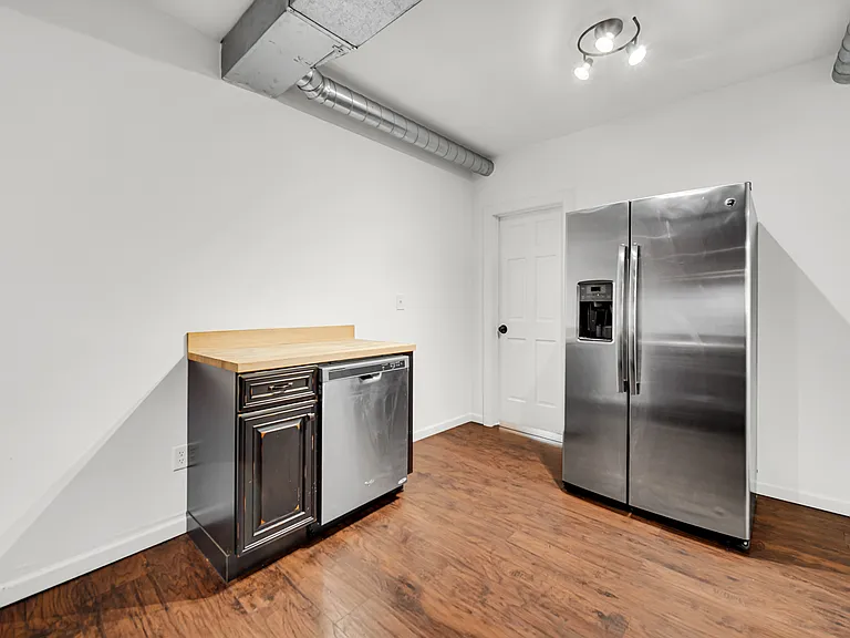 501 Union St #2 — Photo 18