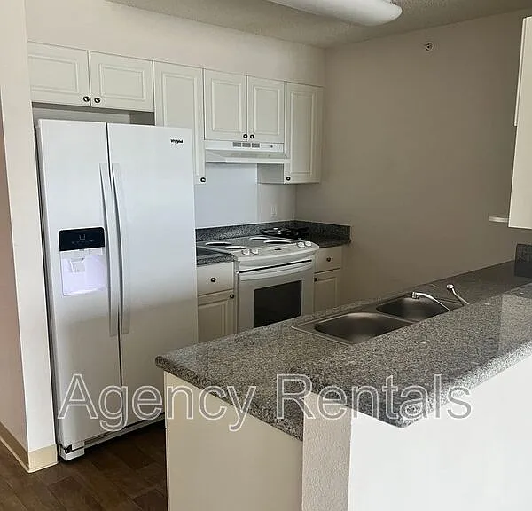 801 South St #3302 — Photo 1