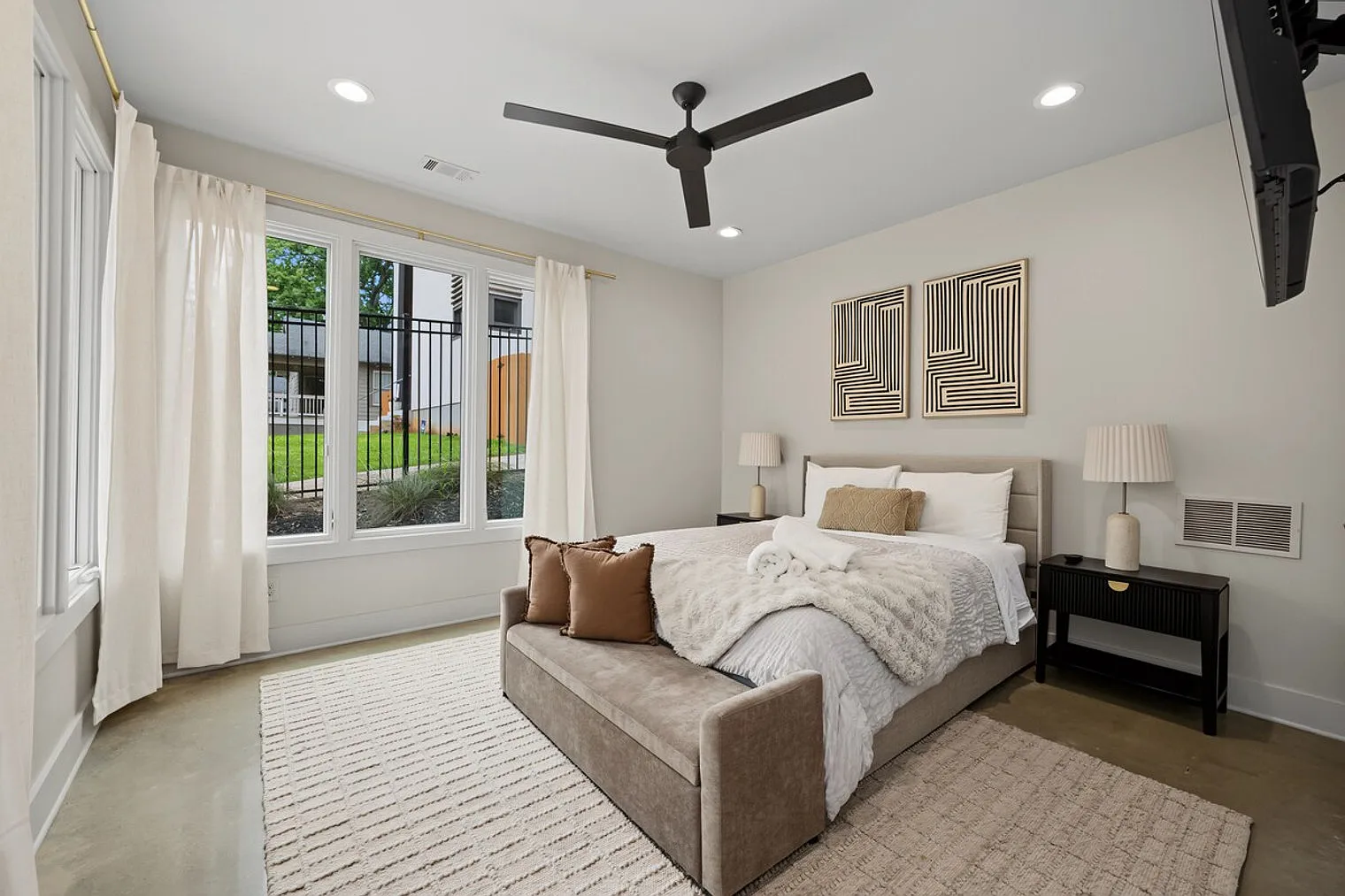 5 bed, 4.5 bath, $27,807 — Photo 4