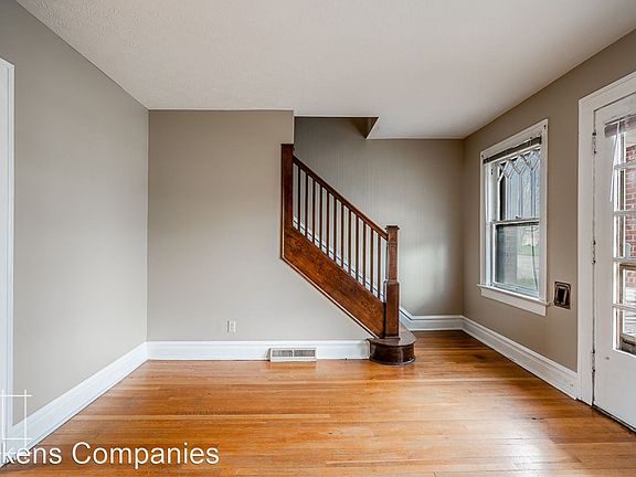 4th image of 198 W 3rd Ave #11433547