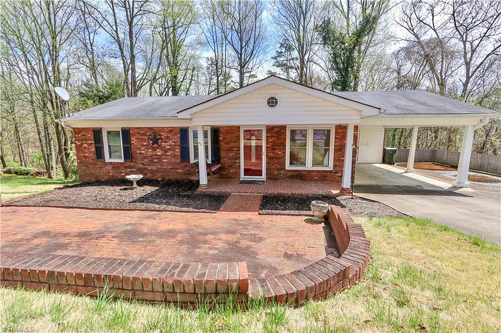 309 W Highland Ave, Elkin, NC 28621 Zillow