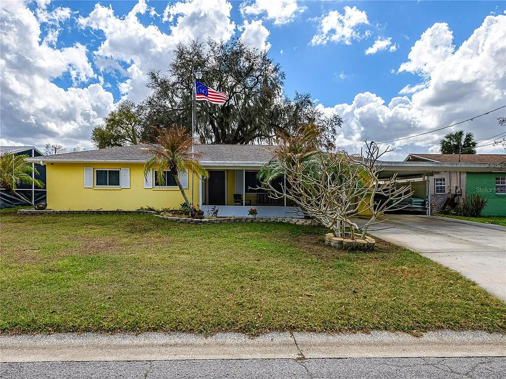 3 bed, 2.0 bath, 1500 sqft, $2,200 — Photo 1