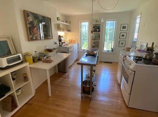 2-4 Cogswell Pl #1, Cambridge, MA 02140