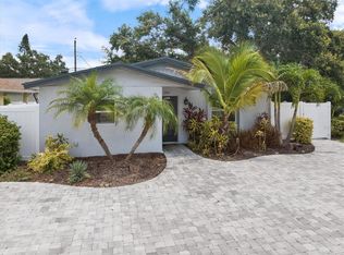 1041 S Tuttle Ave, Sarasota, FL 34237