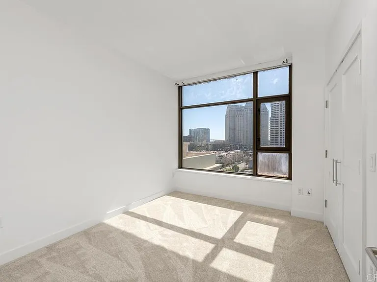 700 W E St #801 — Photo 24