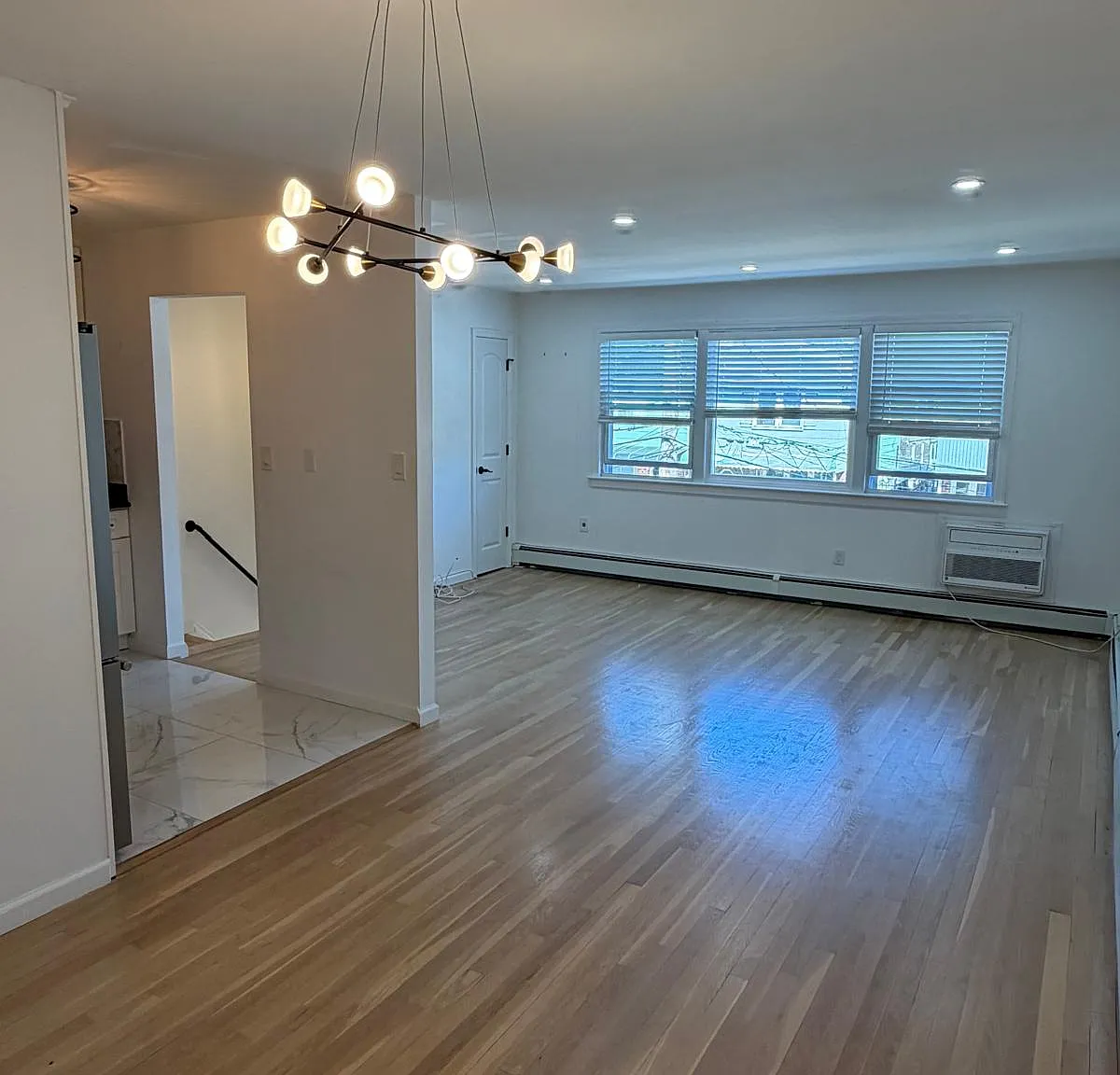 2 bed, 1150 sqft, $3,000 — Photo 2