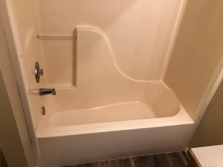 1075 N 14 E — Photo 7