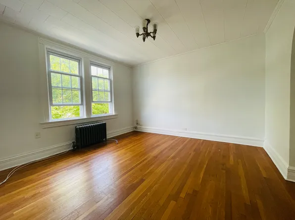 330 Van Duzer Street image 21 of 27