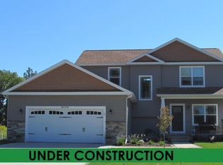 457 Hickory Bluff Ln, Chelsea, MI