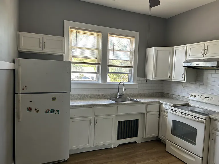 4500 S Wells St — Photo 6