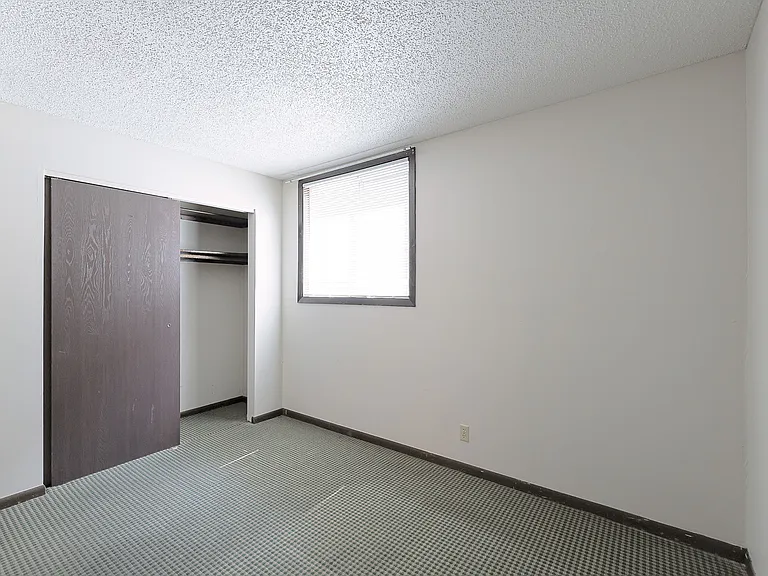 1149 E St #15 — Photo 11
