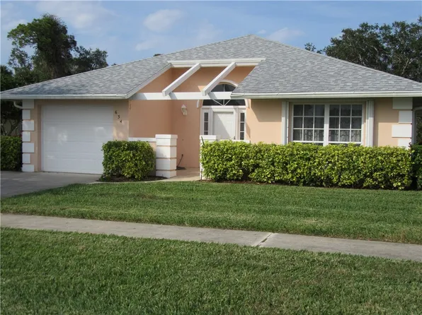 634 Lake Orchid Cir, Vero Beach, FL 32962