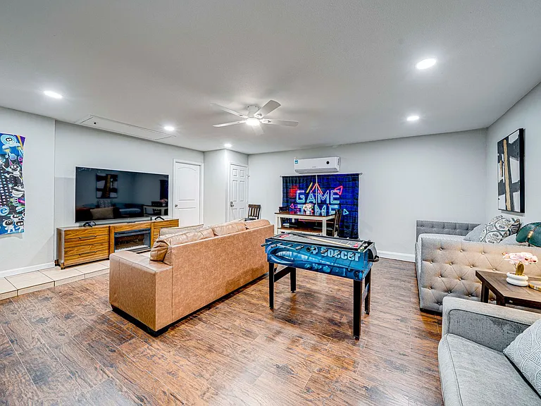 1700 Sparrow Ln — Photo 10