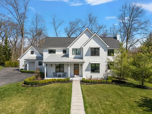 215 Hadsell Dr, Bloomfield Hills, MI 48302