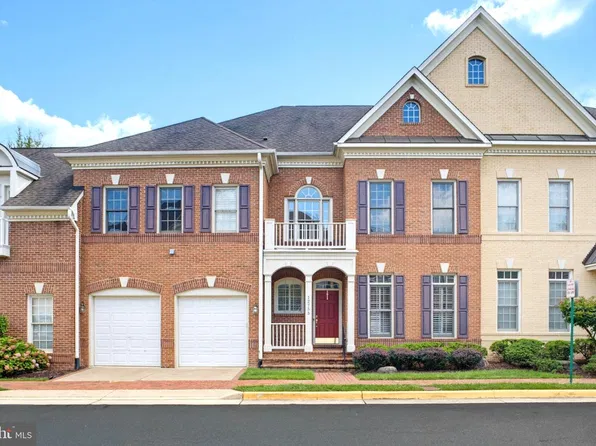 12753 Lavender Keep Cir, Fairfax, VA 22033