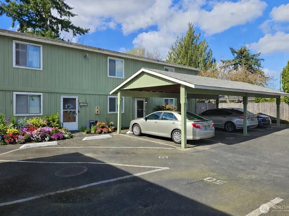 10318 15th Avenue Ct E, Tacoma, WA 98445