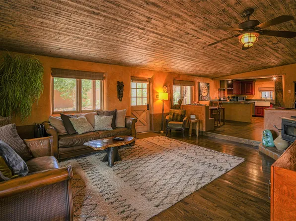 53 Canada Village Rd, Santa Fe, NM 87505