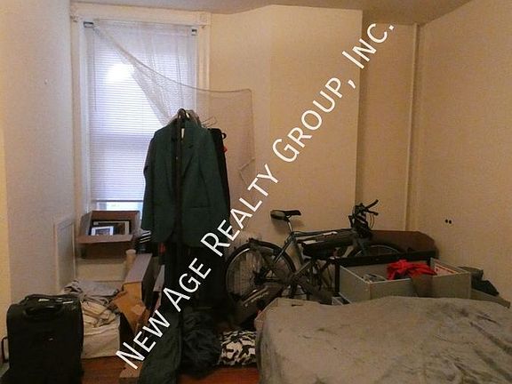 5th image of 4408 Pine St Floor 1