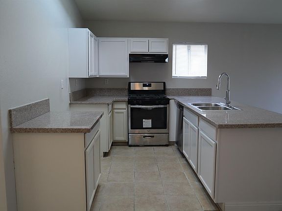2nd image of 14771 Wakefield Dr