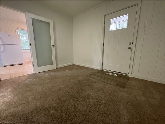 3rd image of 2009 McGuinn Dr