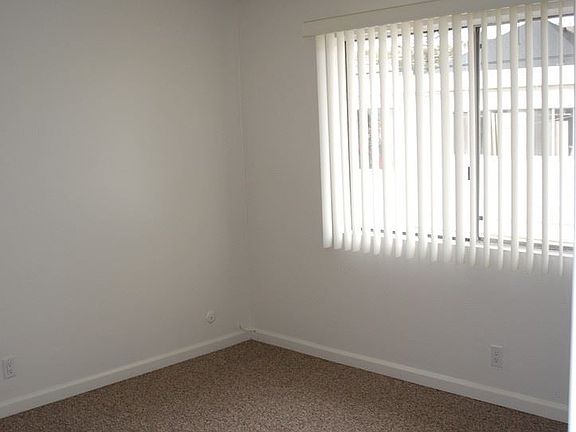 2nd image of 141 S Hemlock St #6794525
