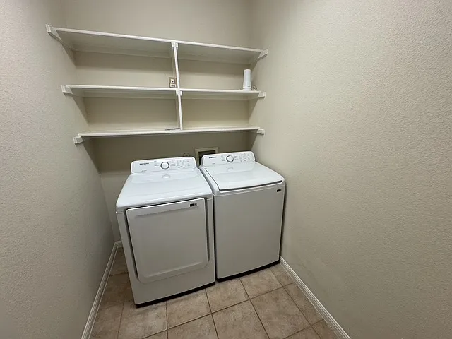 4310 Reynosa Dr — Photo 25