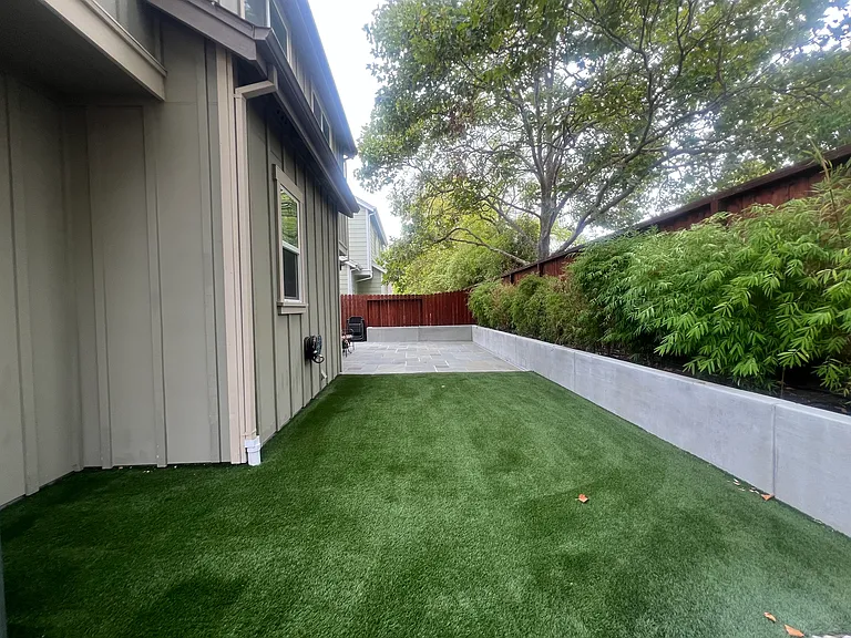 2698 Hardies Ln — Photo 8