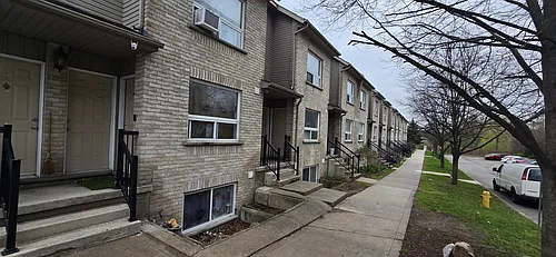 144 Highland Rd W Photo 1