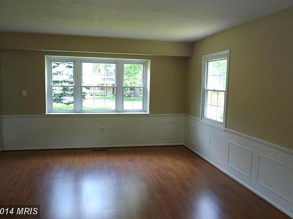 2nd image of 12807 Keswick Ln
