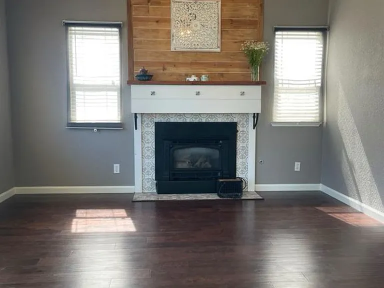 9441 Lakewind Ln — Photo 4