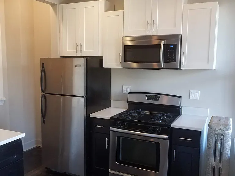 4545 N Rockwell St #2 — Photo 28