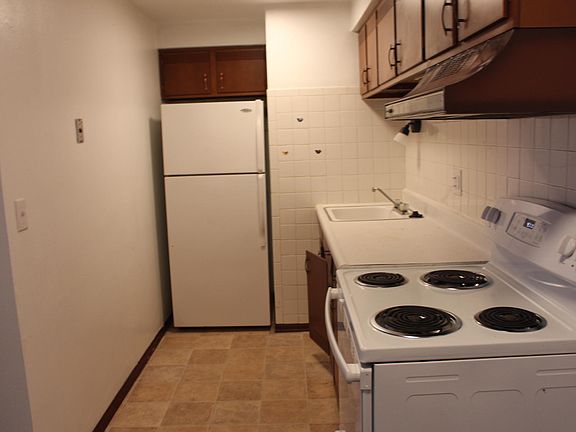 5th image of 770 Brady Ave APT 1