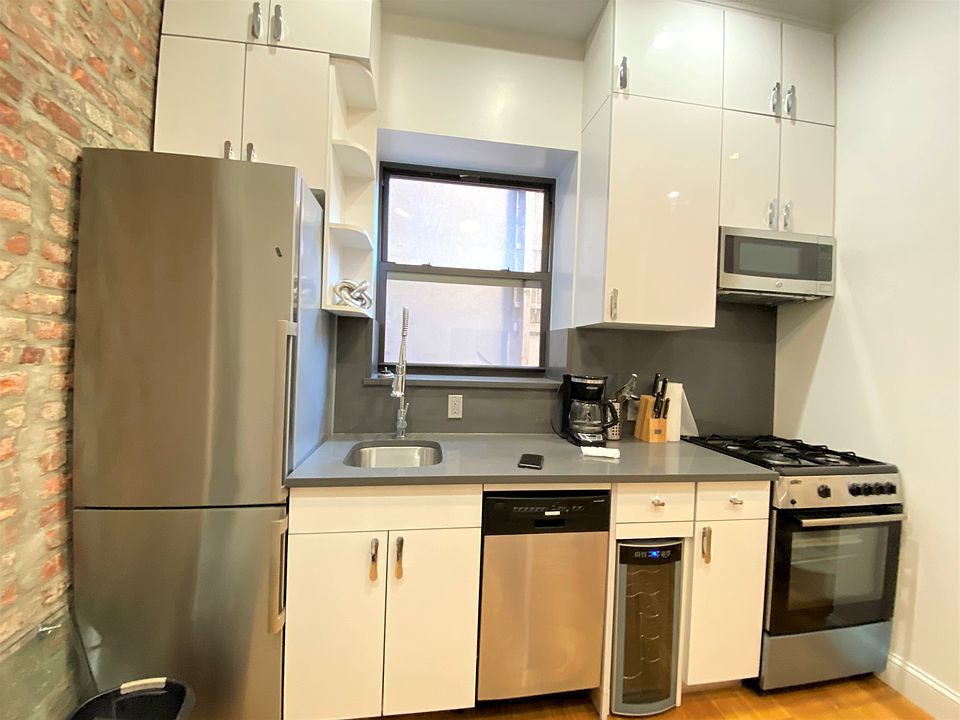 1st image of 156 E 117th St #1A