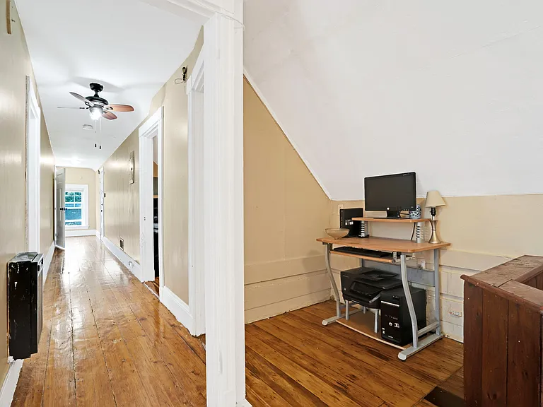 49 Elmore St #3 — Photo 14