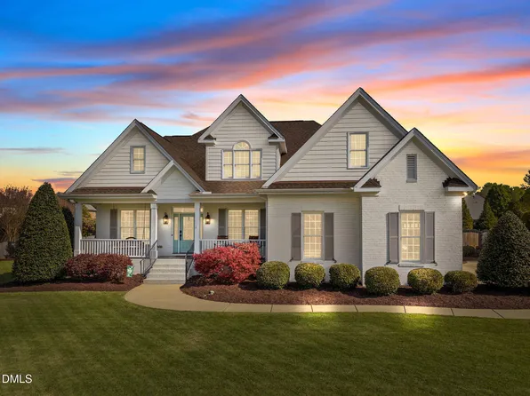 2428 Stewart St, Fuquay Varina, NC 27526