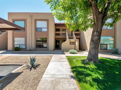8651 E Royal Palm Rd Unit 110, Scottsdale, AZ, 85258