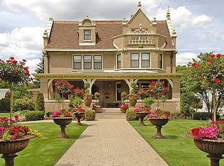 955 Summit Ave, Saint Paul, MN 55105