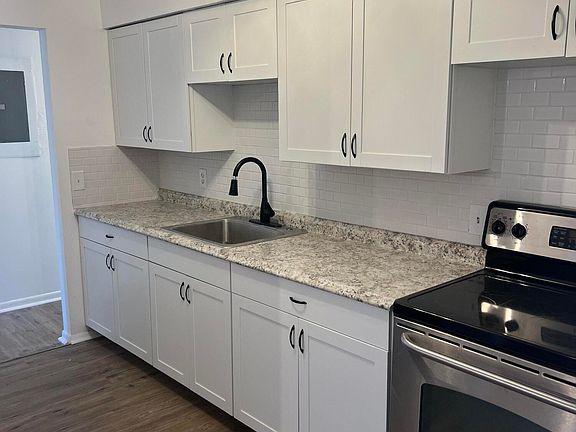 3rd image of 2269 W 17TH Street