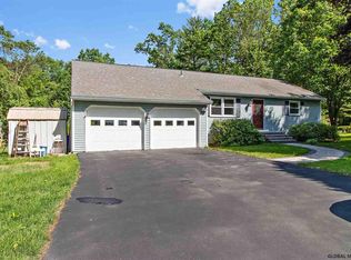 34 Kaatskill Way, Ballston Spa, NY 12020