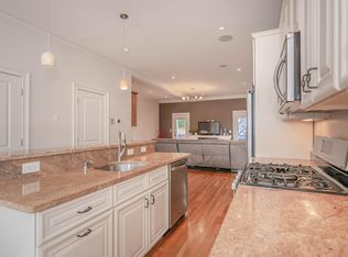 462 E 7th St #1, South Boston, MA 02127