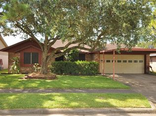 1129 E Princeton Ln, Deer Park, TX 77536