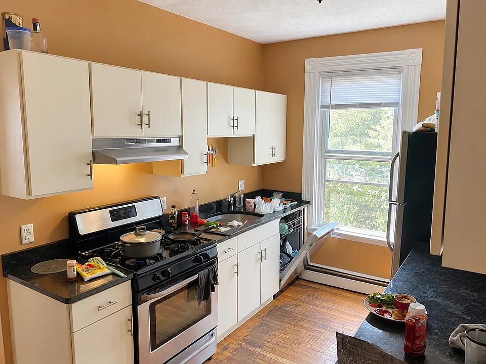 117 Hampshire St #2H